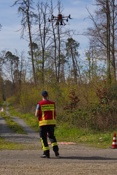 20230422_waldbranduebung 12